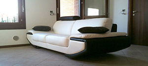 Sofa 3 Seater of White and Black Leather Nirvana