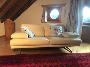 Sofa 2 seater of leather beige